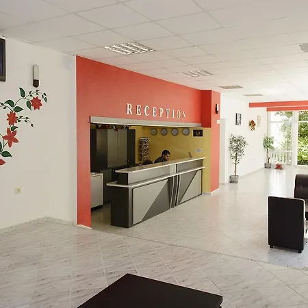 Zdravets - Free Parking Отель 3*