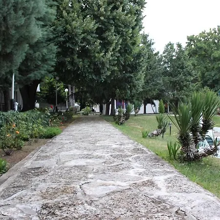 Zdravets - Free Parking Отель 3*